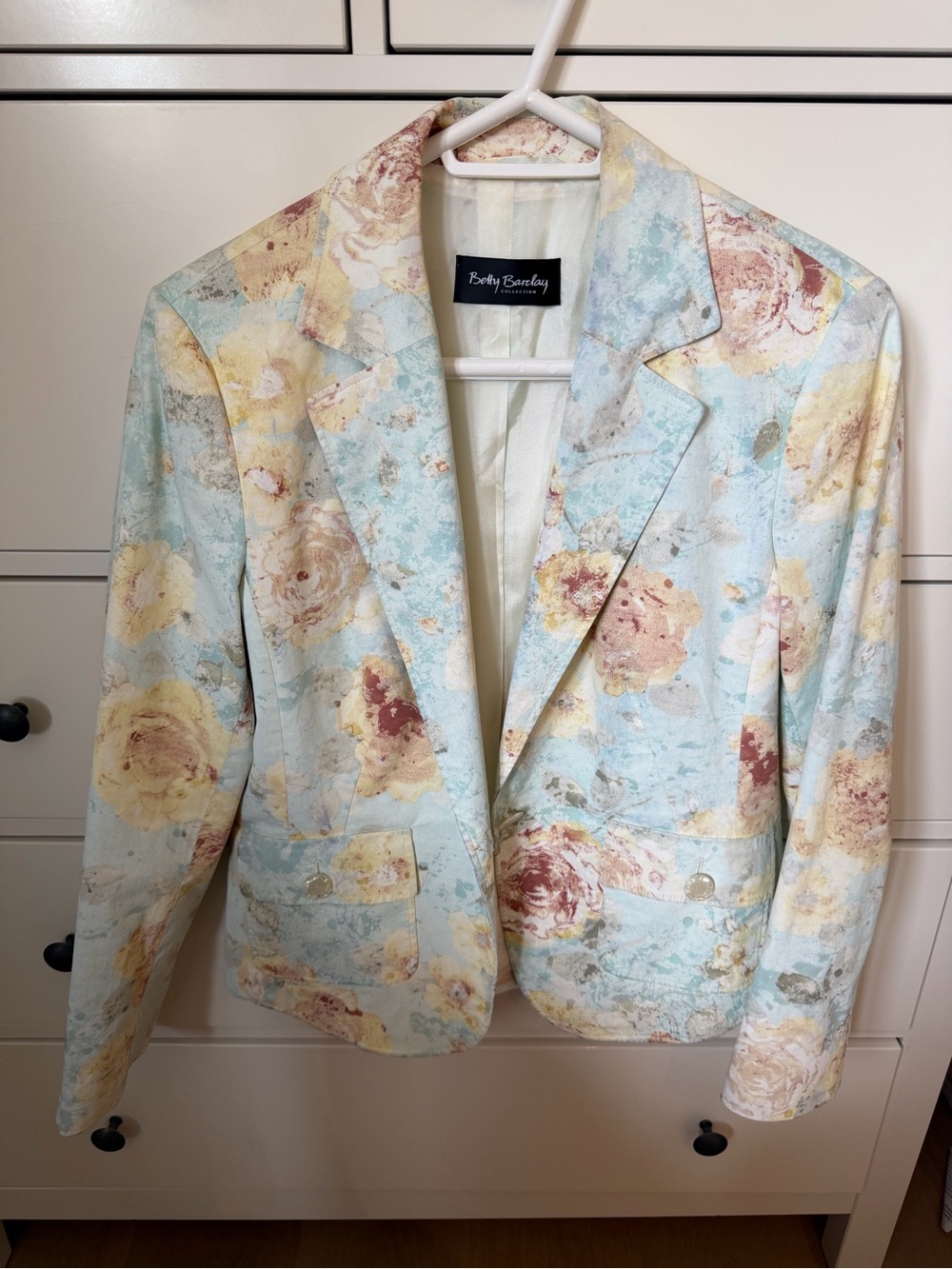 Betty barlay Pastel Floral Blazer Jacket in Light Blue and Cream
